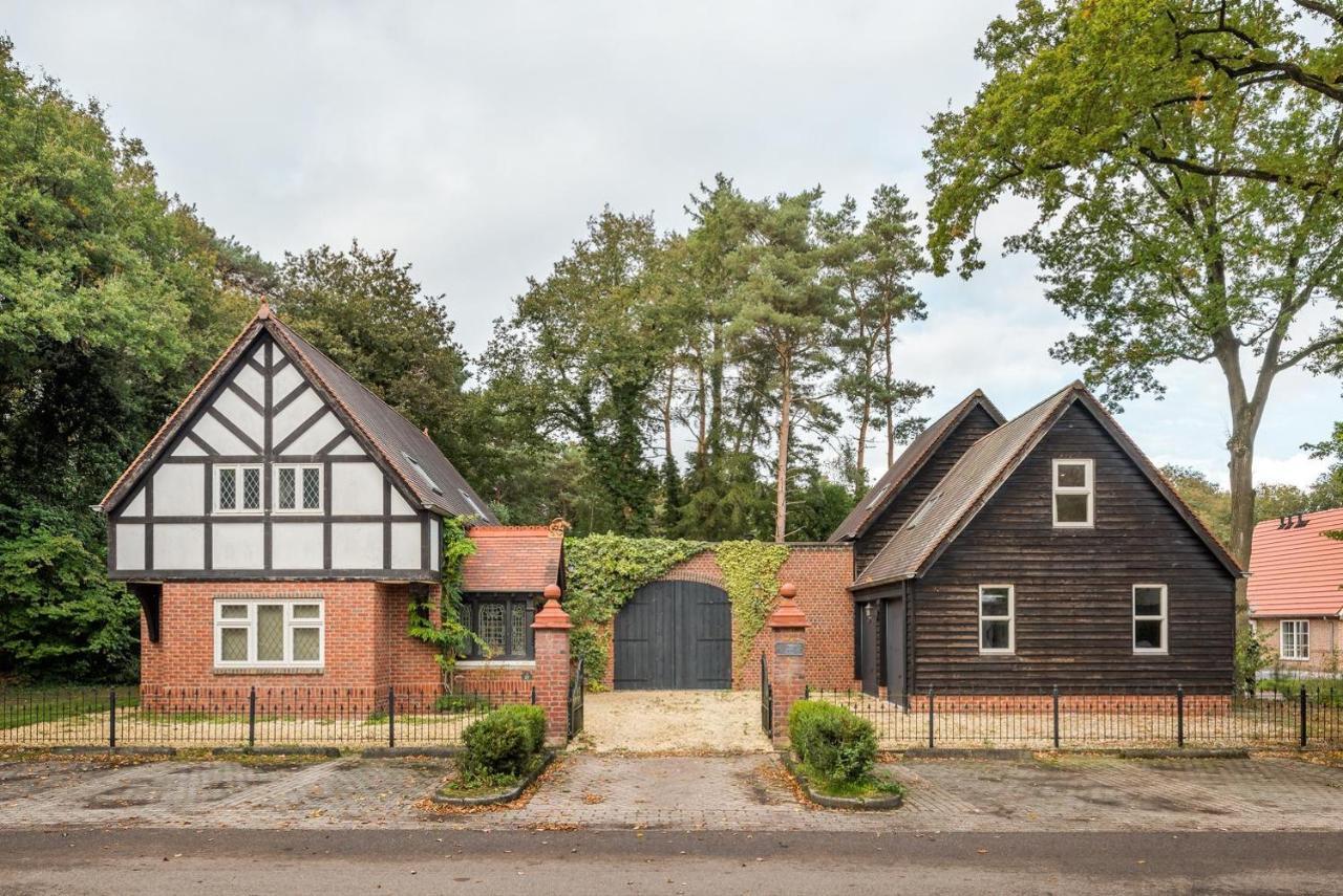 Beautiful English Villa With Hottub Zuidwolde  Exterior foto